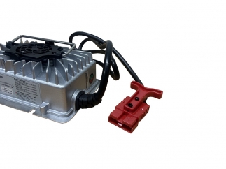 Зарядное устройство для поломоечной машины